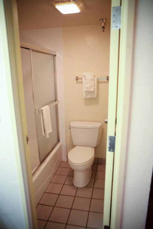 Americas Best Value Inn Oklahoma City South Quarto foto